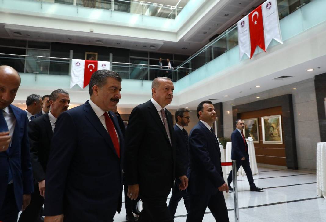 Erdoğan’ın Doktorlar ile İlgili Açıklamasından Sonra Sağlık Bakanı Fahrettin Koca’dan da Bomba Açıklama Geldi! 1